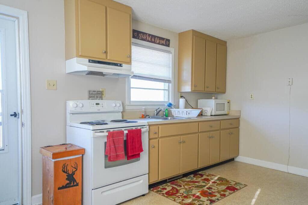 2Br Pet Friendly Home In Sneads Ferry With Parking Esterno foto