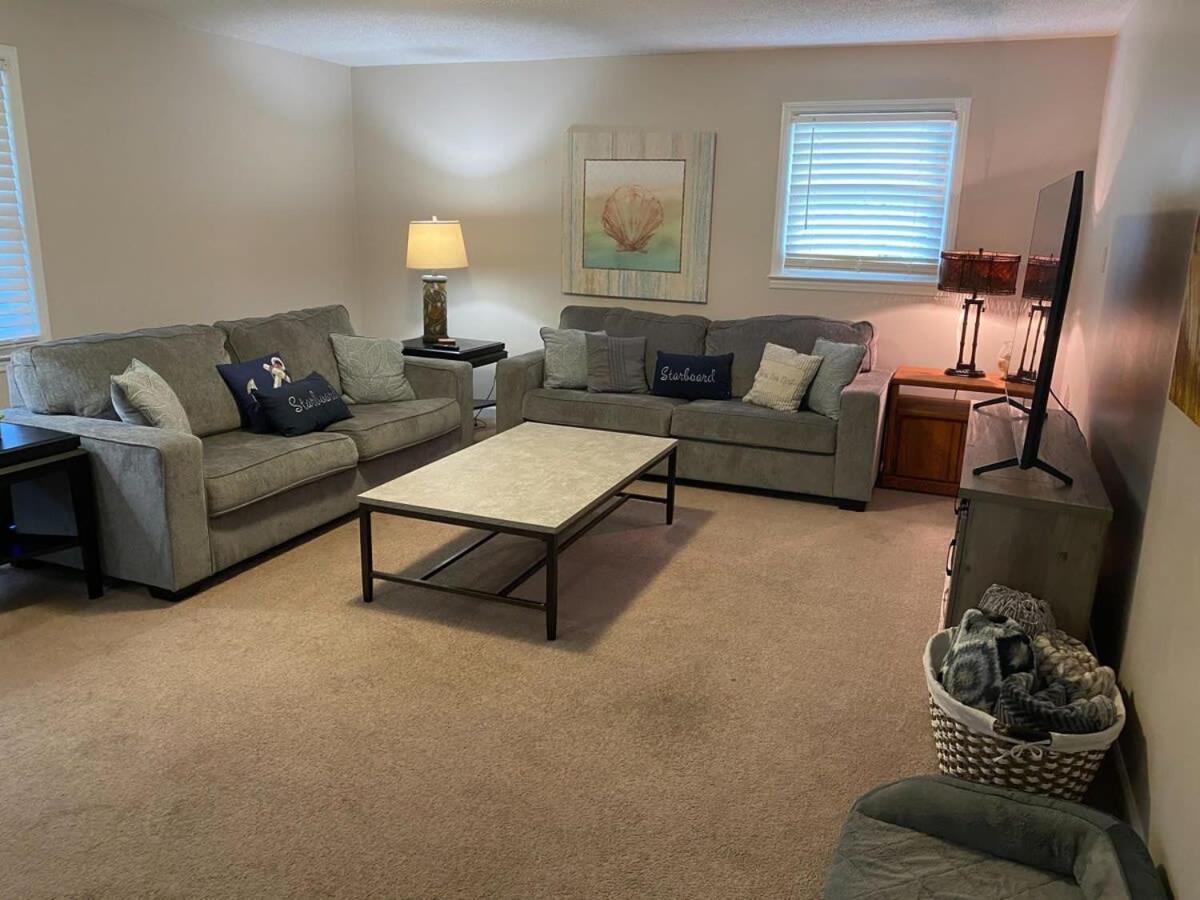 2Br Pet Friendly Home In Sneads Ferry With Parking Esterno foto