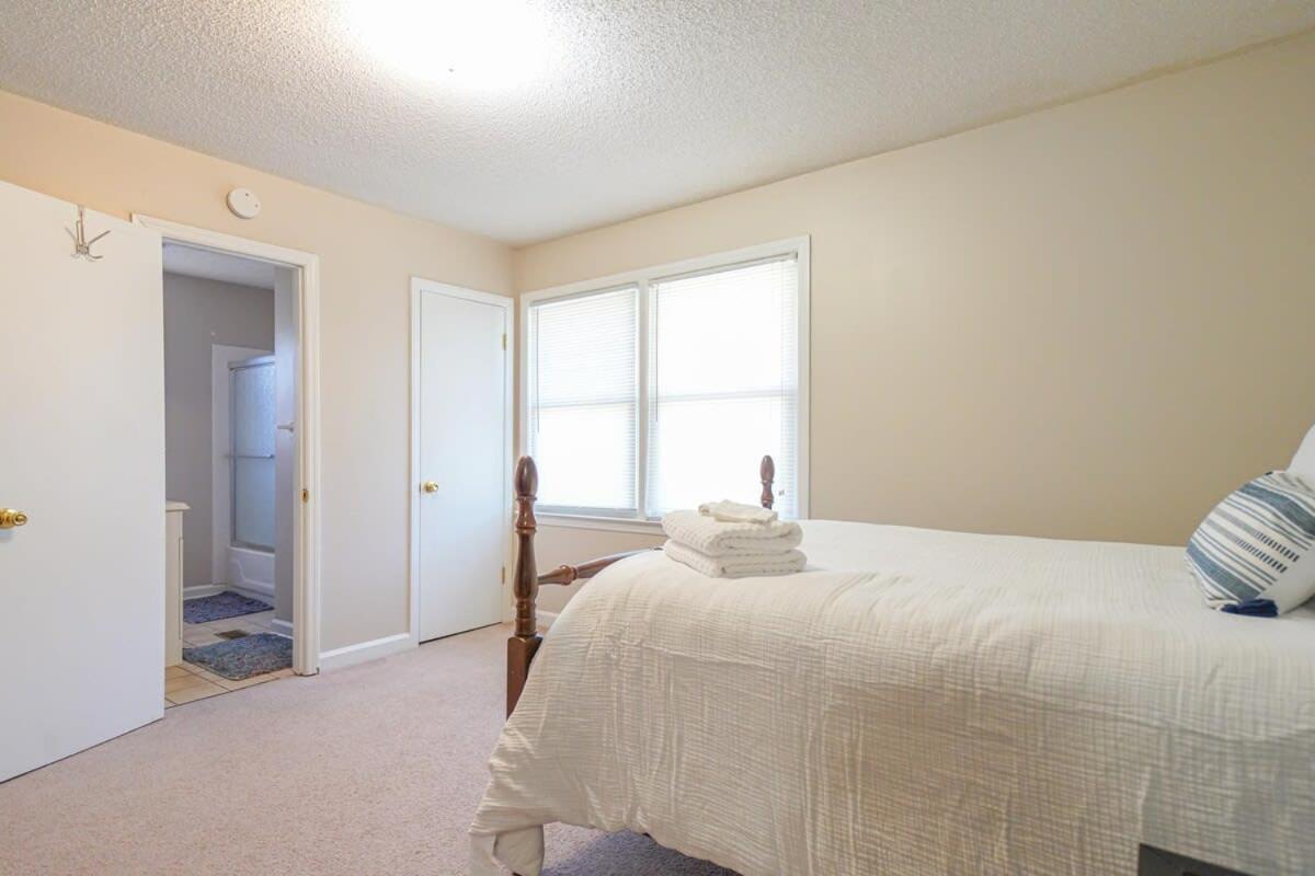 2Br Pet Friendly Home In Sneads Ferry With Parking Esterno foto