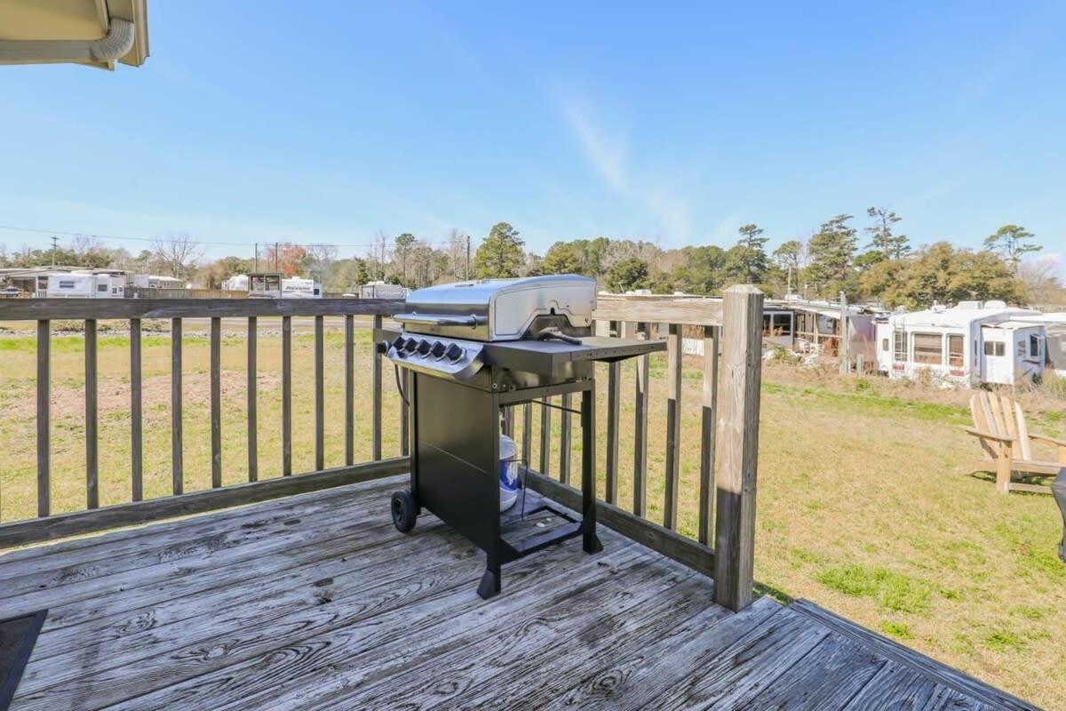 2Br Pet Friendly Home In Sneads Ferry With Parking Esterno foto
