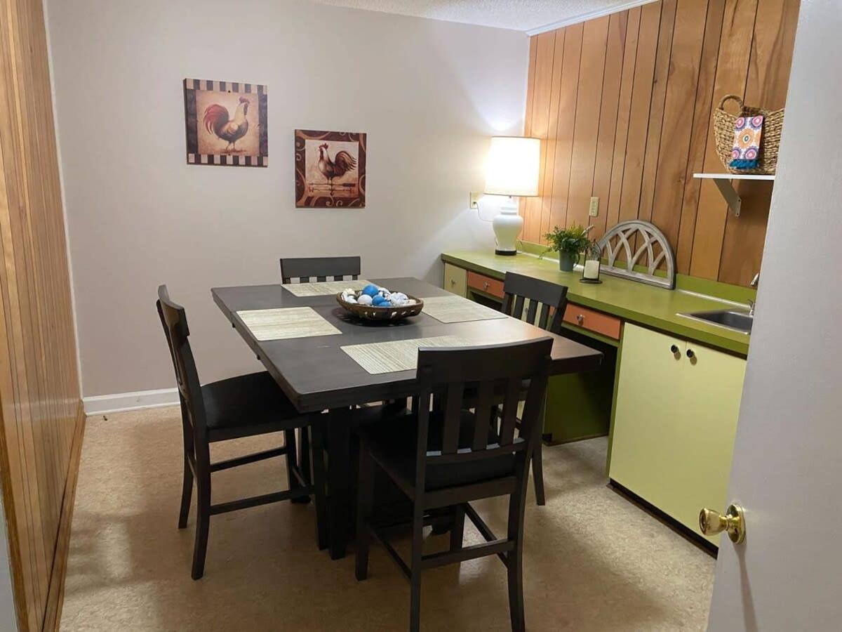 2Br Pet Friendly Home In Sneads Ferry With Parking Esterno foto