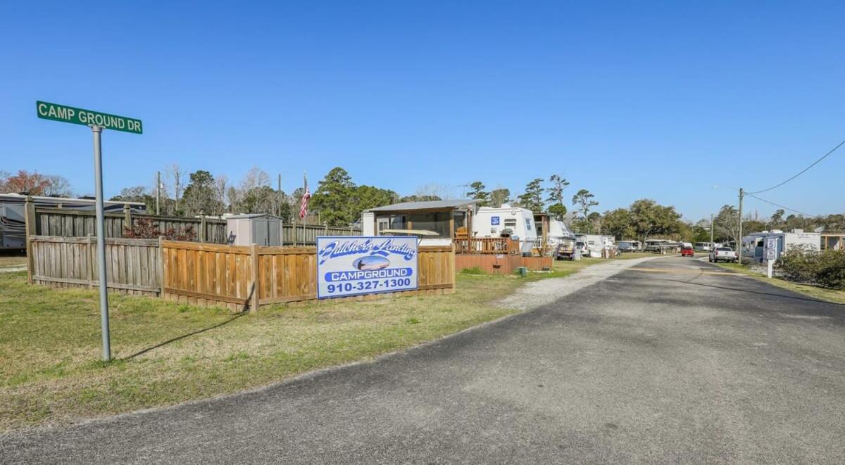 2Br Pet Friendly Home In Sneads Ferry With Parking Esterno foto