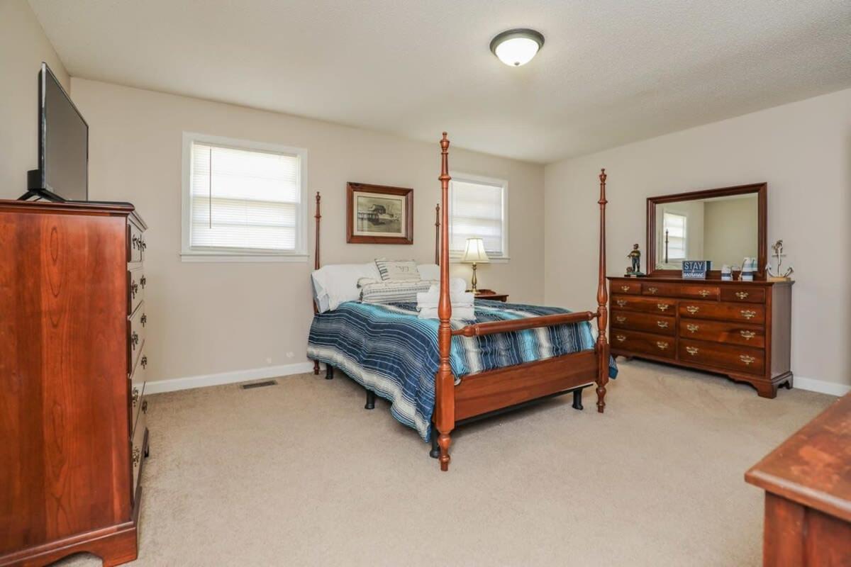 2Br Pet Friendly Home In Sneads Ferry With Parking Esterno foto