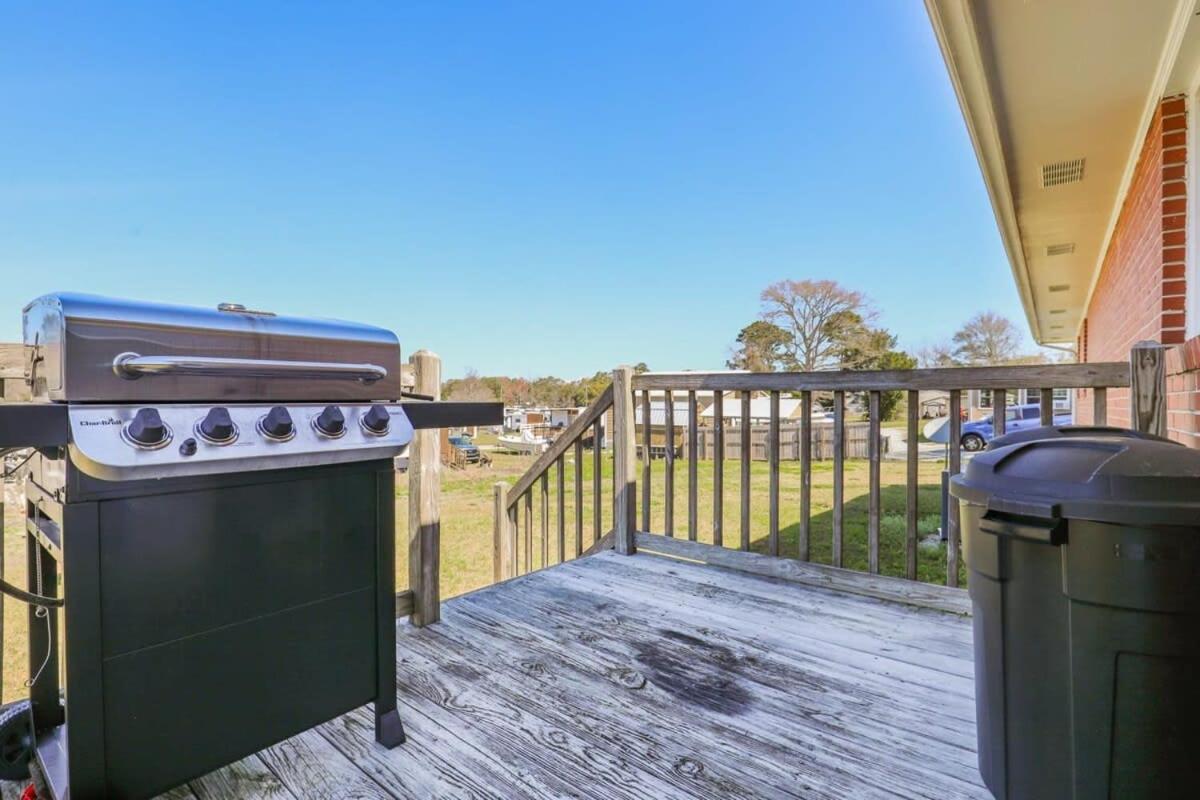 2Br Pet Friendly Home In Sneads Ferry With Parking Esterno foto